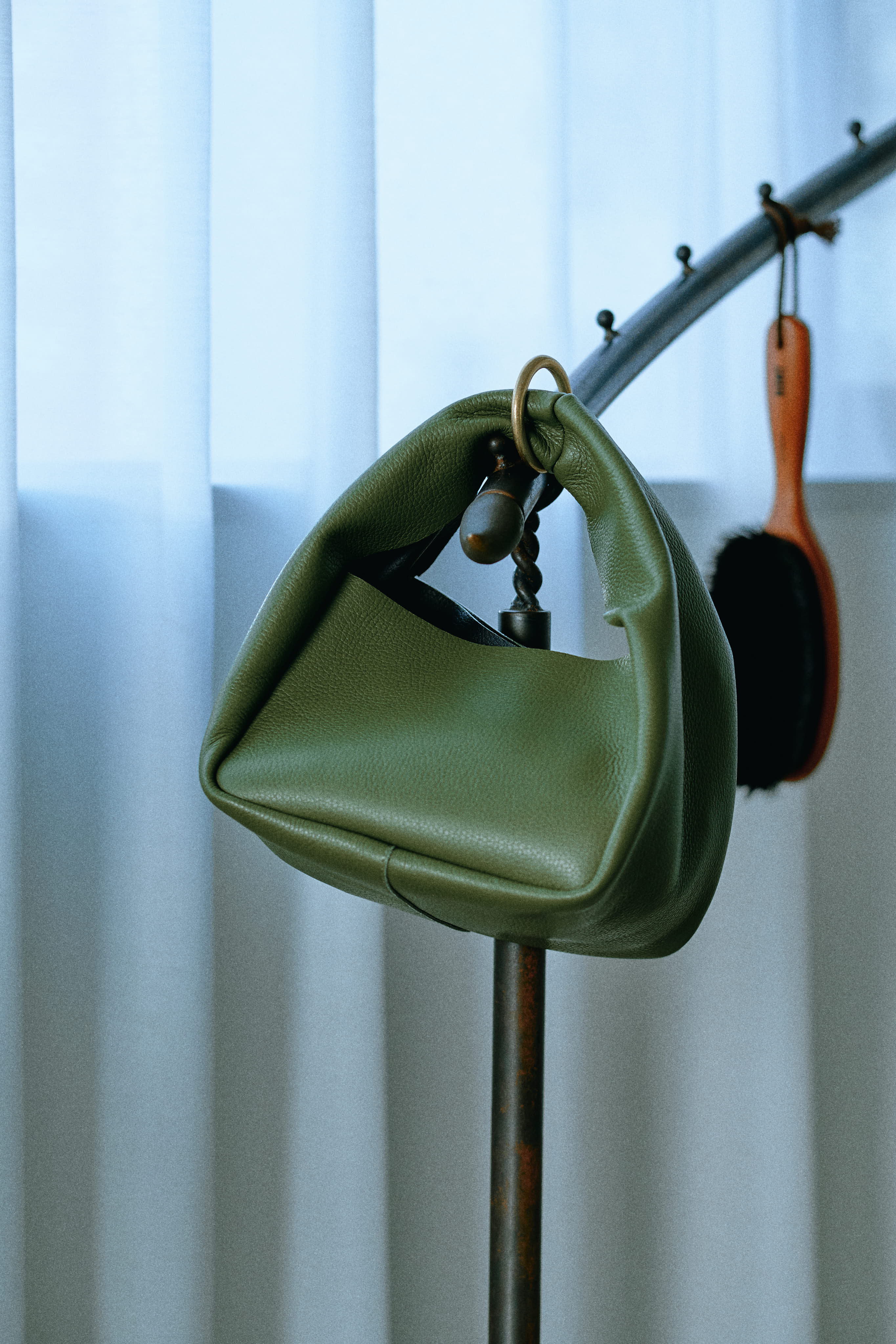 CUBE RING MUFF