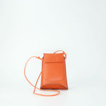 画像をギャラリービューアに読み込む, BENT POUCH
