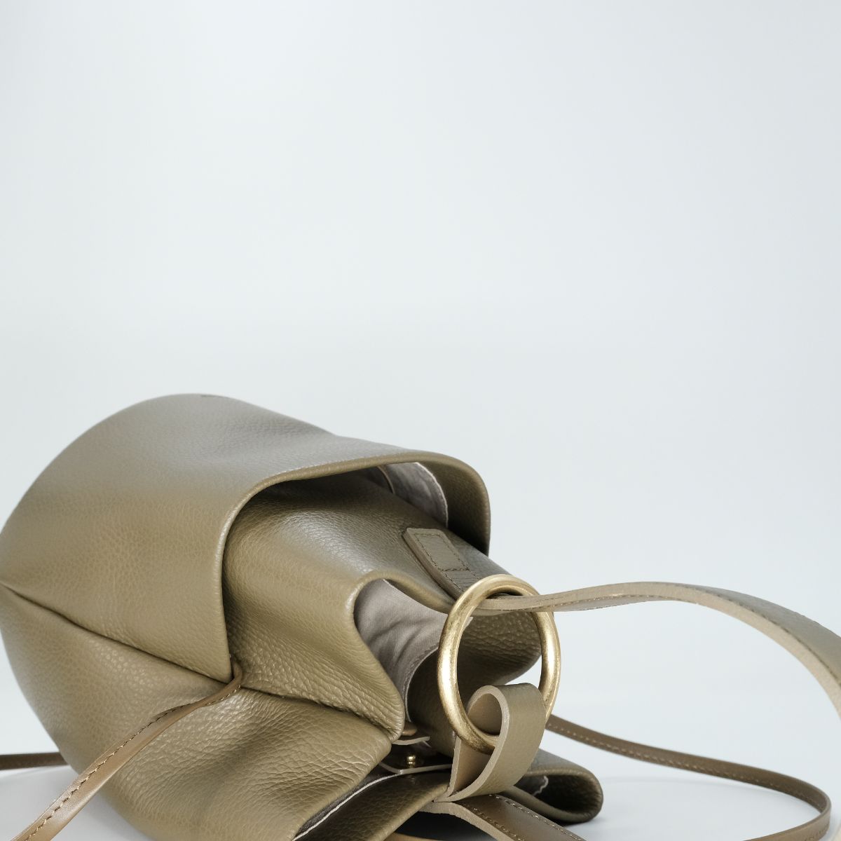 ROUND HANDLE(2026年2月上旬販売開始)