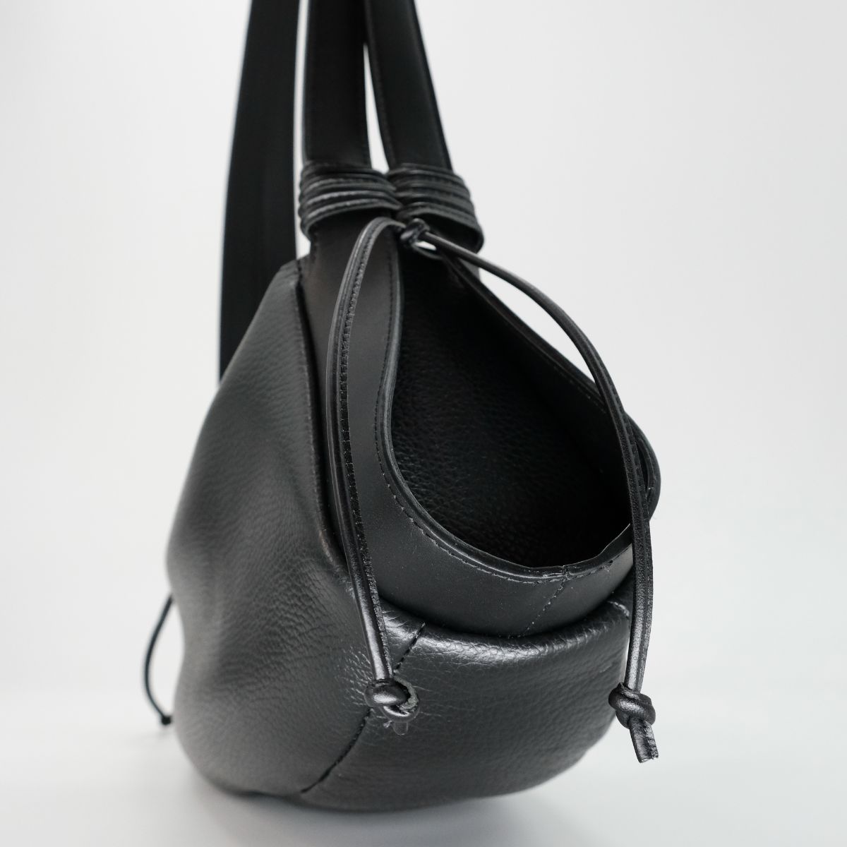 LACEUP SHOULDER(2026年2月上旬販売開始)