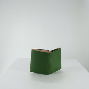 COMPACT WALLET