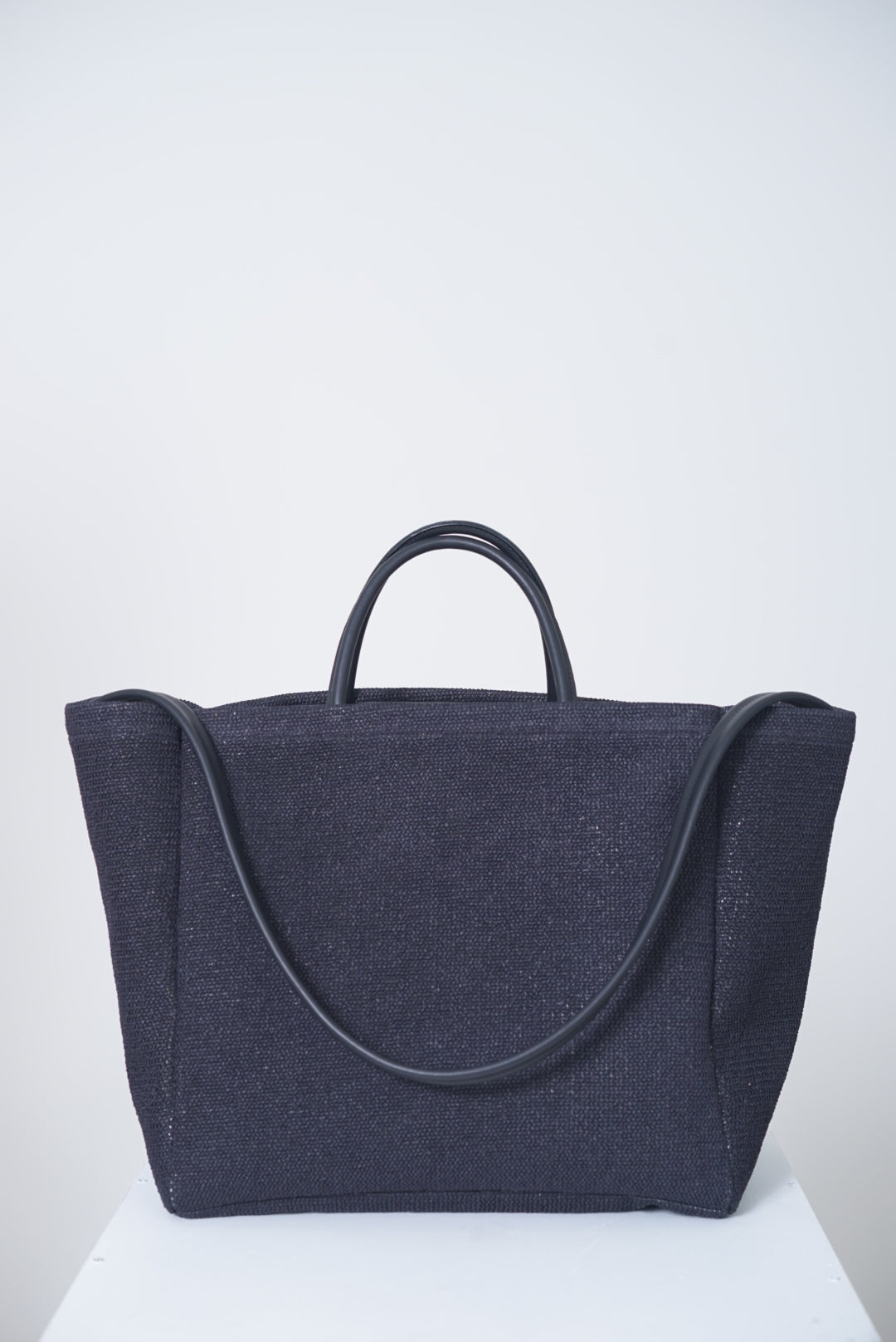 FABRIC  HANDLE  TOTE