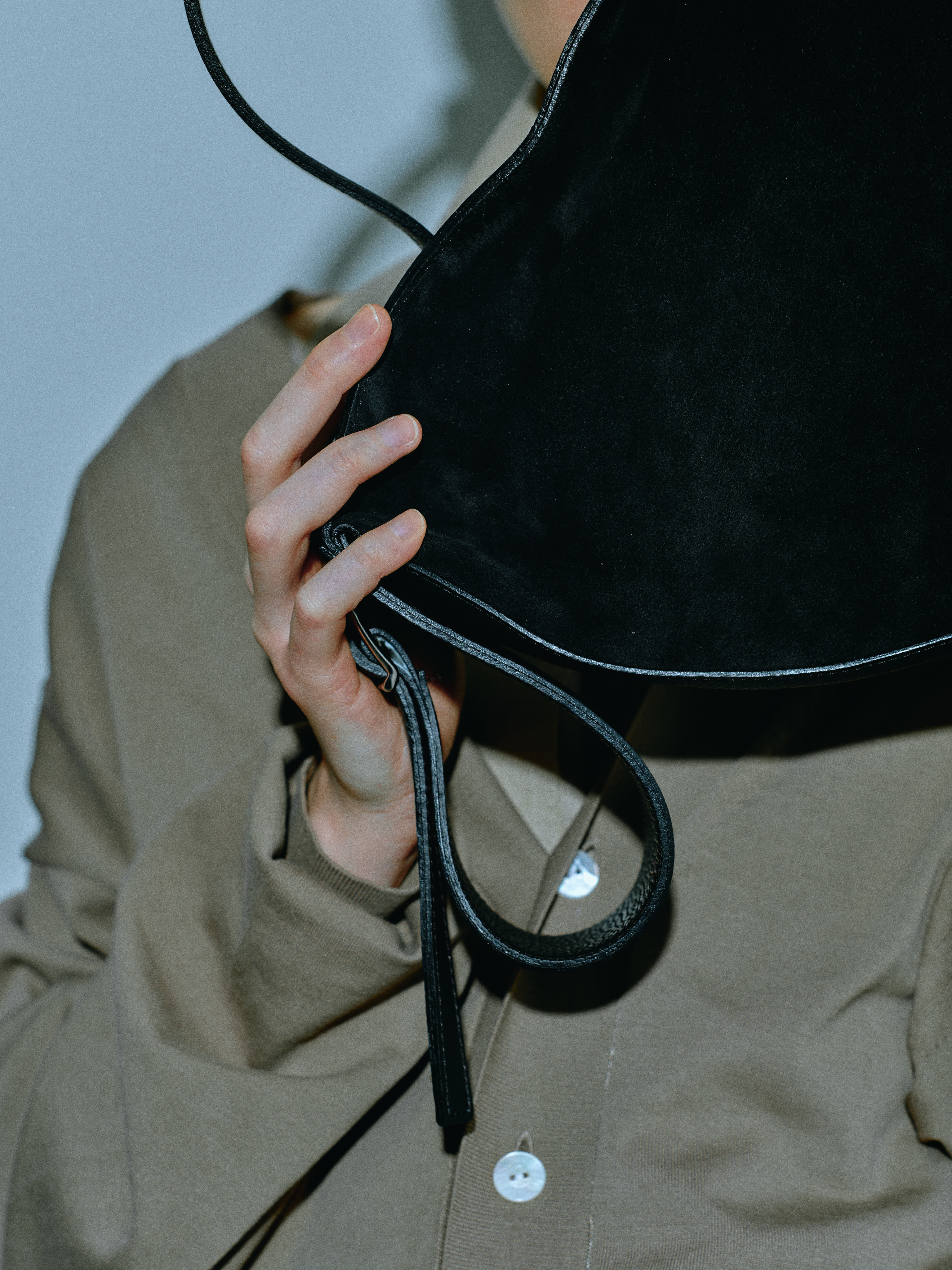 SUEDE HALFMOON