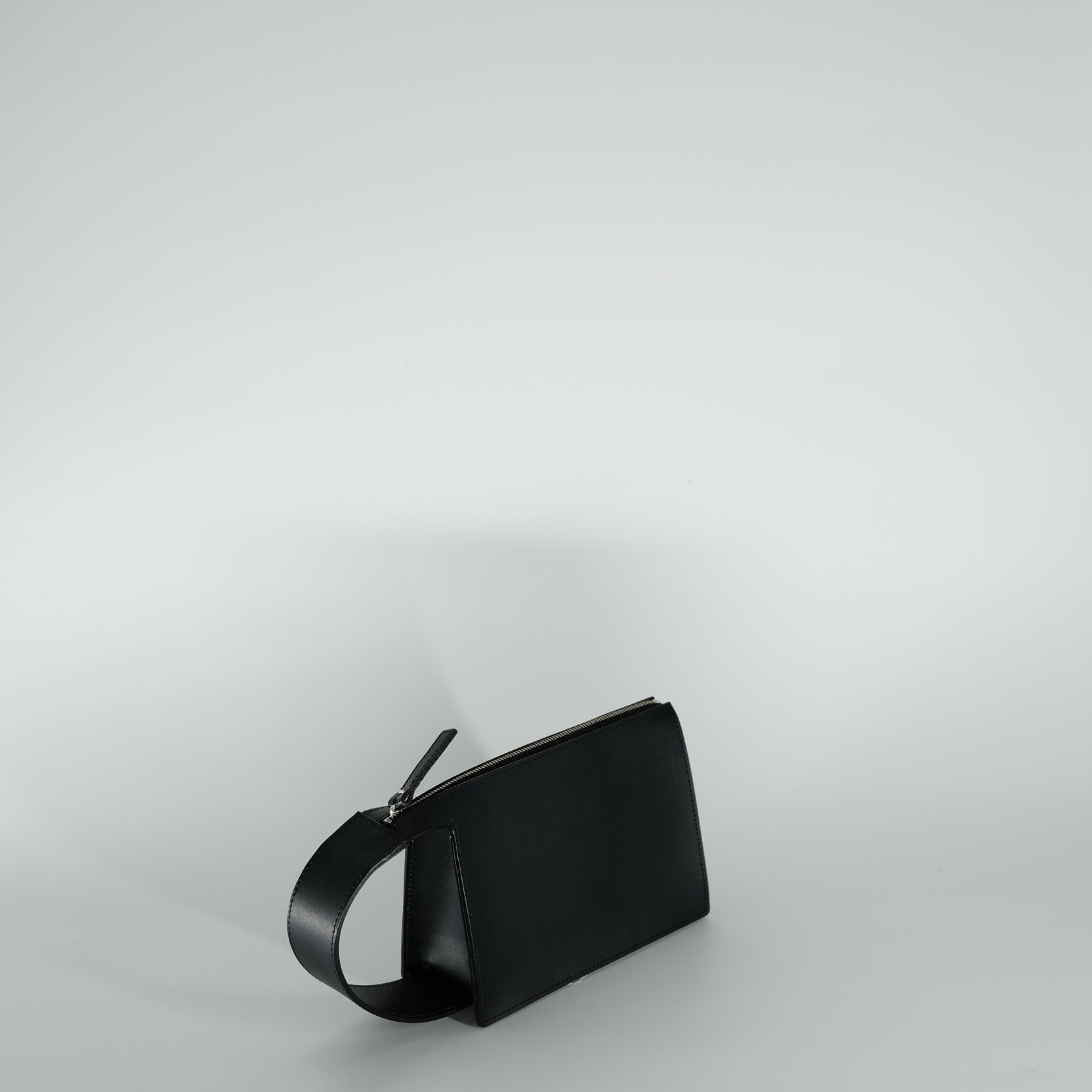 HANDLE CLUTCH