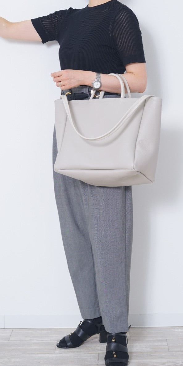 DOUBLE FACED HANDLE TOTE