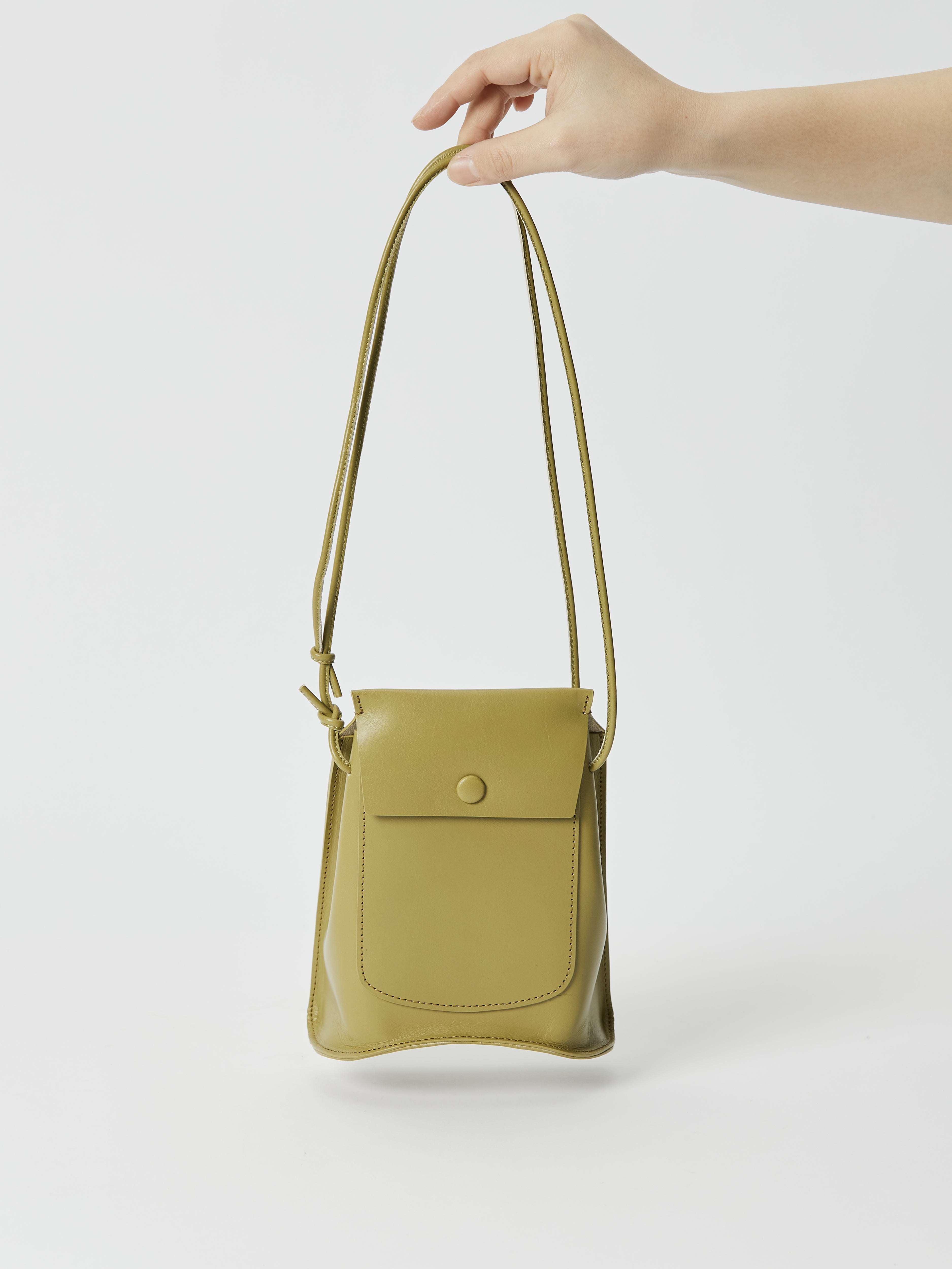 BENT POUCH/LIGHT GRAY